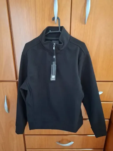 Blusa meio zíper 