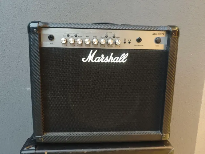Amplificador Marshall MG30