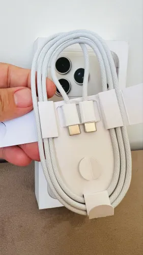 Cabo USB C do iPhone 17 Pro original