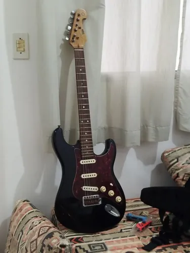 Guitarra Tagima