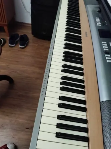 Teclado/ plano Yamaha dgx 620 ou faço troca por um teclado equivalente com mínimo 6 outava