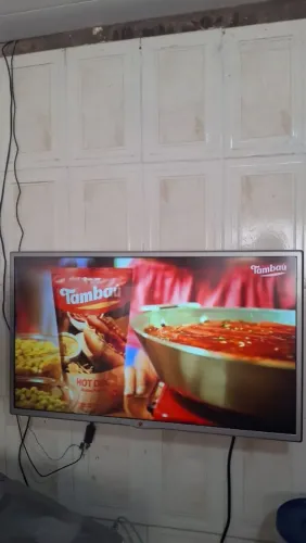 Vendo TV 32 polegadas