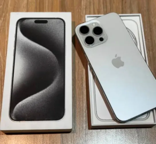 Vendo iphone 15 pro Max