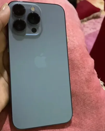 iPhone 13 Pro 128gb bateria 78% todo original nada trocado não está com defeito!
