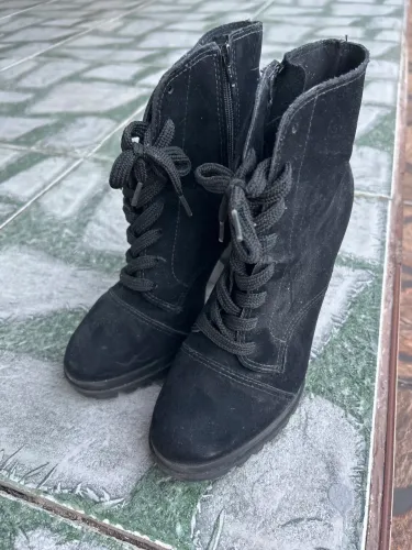 Bota cano curto