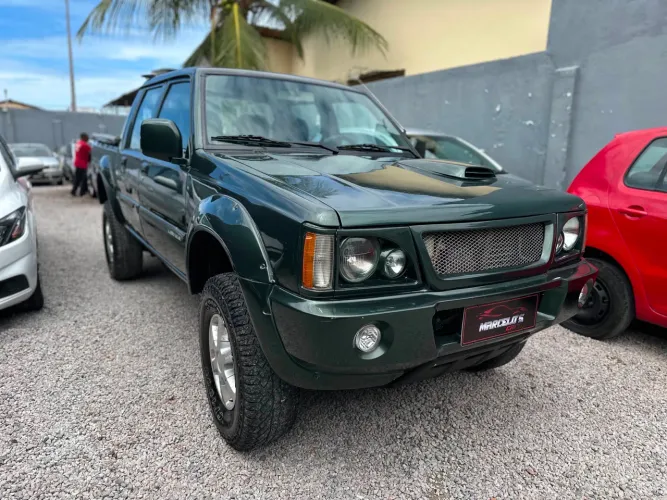 Mitsubishi L200 GLS 2.5 4X4 CD Diesel 2002