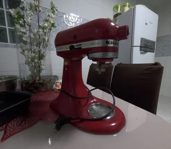 Batedeira Kitchenaid Artisan Empire Red