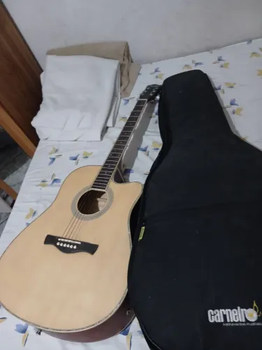 Violão corda de aço mais a capa