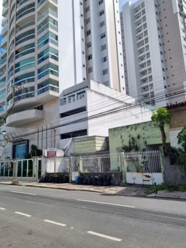 Casa com 5 dormitórios à venda por R$ 2.000.000 - Centro/ pelinca - Campos dos Goytacazes/