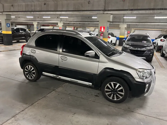 Toyota Etios Cross 1.5 Flex 16V 5P Aut. 2017