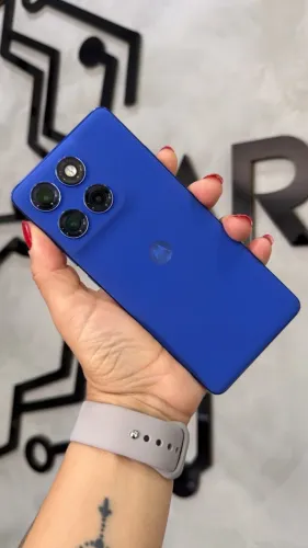 Moto Edge 60 Pro Azul 5g 256GB/12RAM (Com carregador + Nota e 3 meses de garantia)