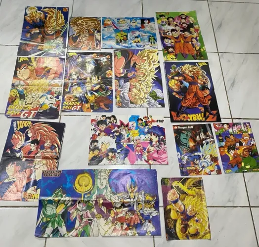 LOTE : pôsteres Dragon ball e variado 
