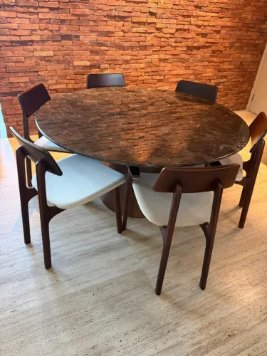 mesa de jantar em madeira com tampo em mármore café imperial com 6 cadeiras