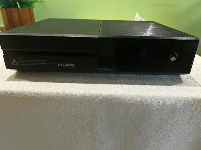 Xbox One Fat 500GB Modelo 1540 Com Defeito + Controle E Fonte Original