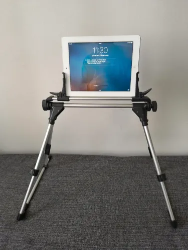 Suporte para tablet para poltrona ou cama 