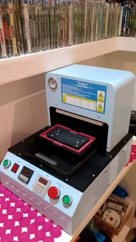 Máquina de montagem celular