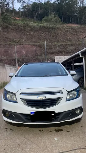 Chevrolet Onix Hatch LTZ 1.4 8V Flex Power Mec. 4P 2013