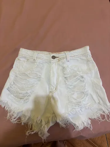 Short jeans