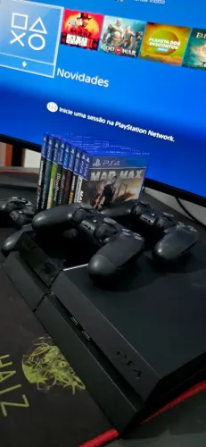 Play 4 - 10 jogos - 3 controle - 500 GB