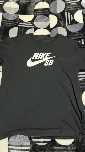 Camisa Nike SB preta