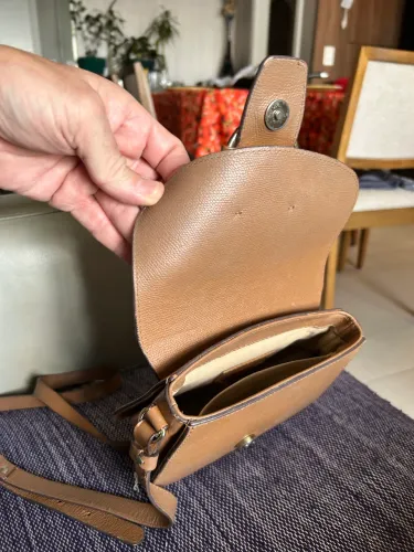 Bolsa em couro - estilo crossbody