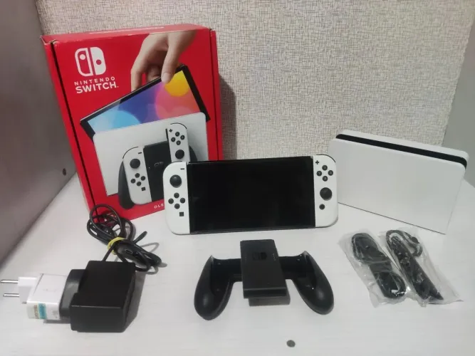 Nintendo Switch OLED - DESBLOQUEADO!! (Aceito Cartão)