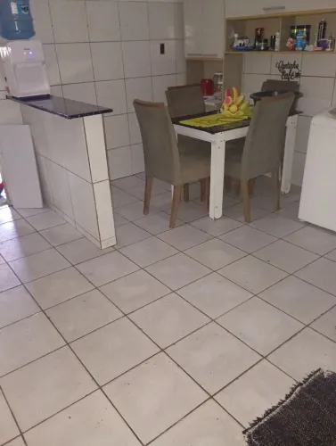 Casa grande bem localizada