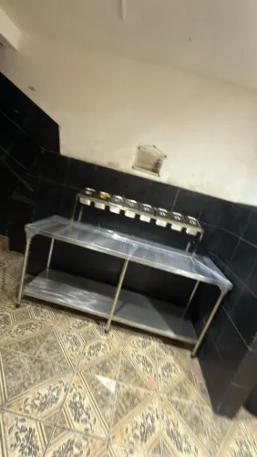 Mesa de montagem condimentadora de inox