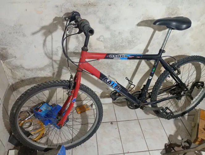 Bicicleta Caloi aro 26 bom estado 300 reais