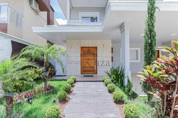 Casa em Condomínio - Urbanova - Condomínio Altos da Serra VI - 4 Dormitórios - 248m².