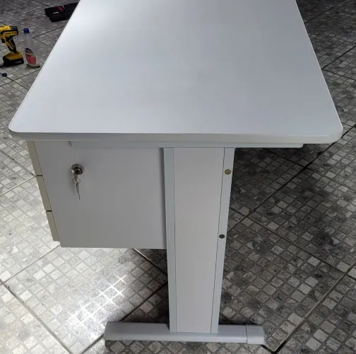 VENDO BIRÔ EM MADEIRA