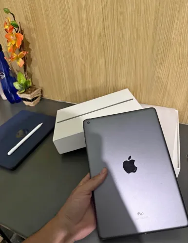 IPAD 9 Space Gray com capa case e caneta