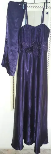 Vestido longo roxo para festa, madrinha e formatura 