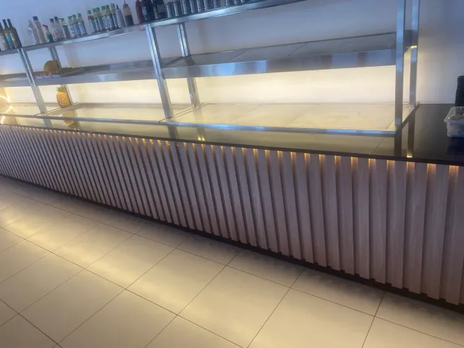 Buffet verde 7m Dois frios e um quente