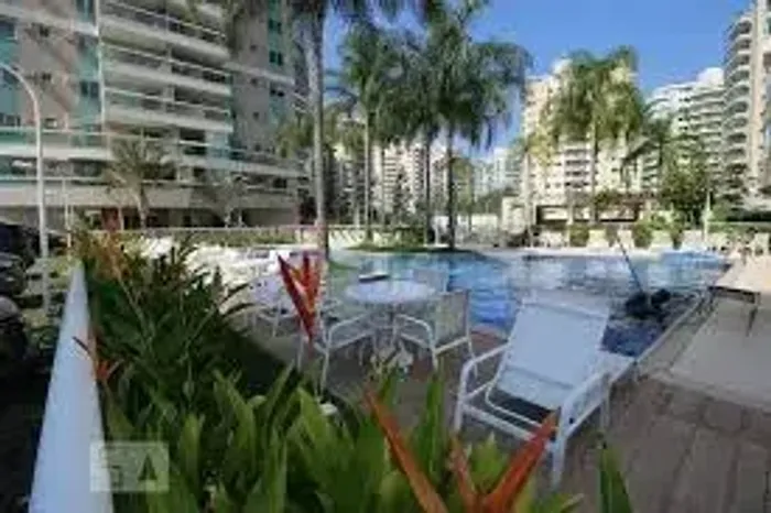 COBERTURA para venda e aluguel possui 153 metros quadrados com 3 quartos