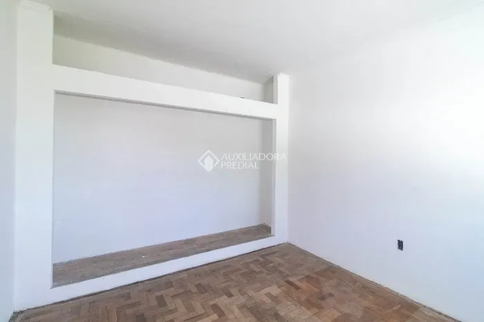 Casa 5 quarto(s), no bairro Mont Serrat