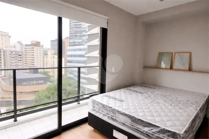 Studio mobiliado na Oscar Freire ao lado do metrô | 22m² completo