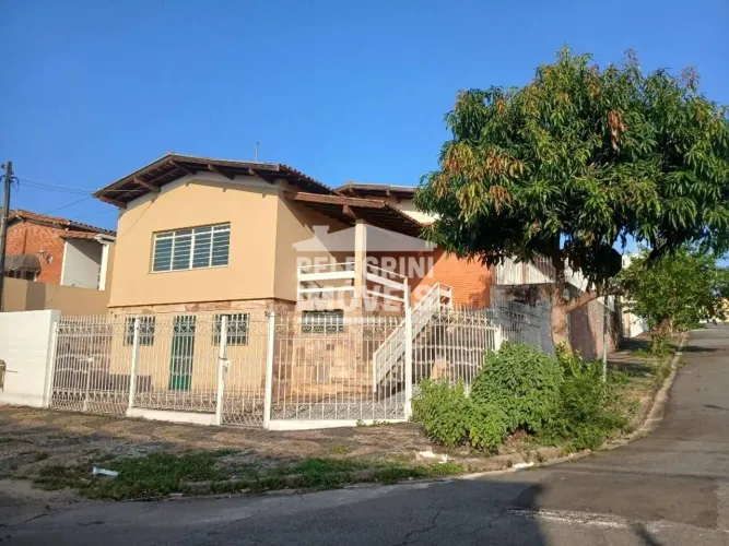Casa com 5 dormitórios para alugar, 202 m² por R$ 4.150,00/mês - Vila Industrial - Campina