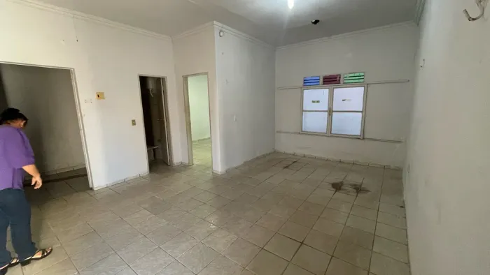 Alugo Sala Comercial no Centro