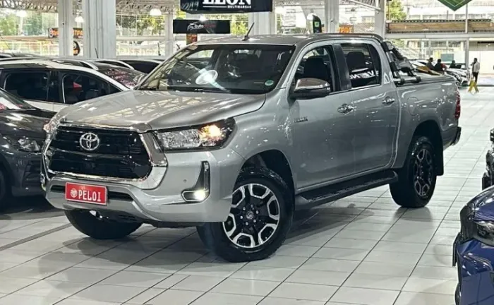 Toyota Hilux CD SRV 4X4 2.8 TDI Diesel Aut. 2024