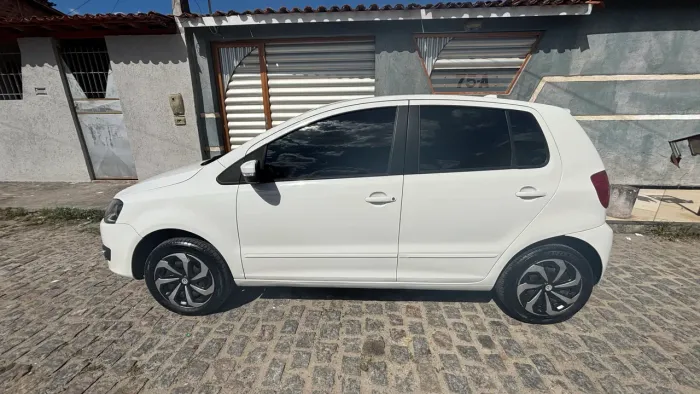 Volkswagen Fox 1.0 MI Total Flex 8V 5P 2013