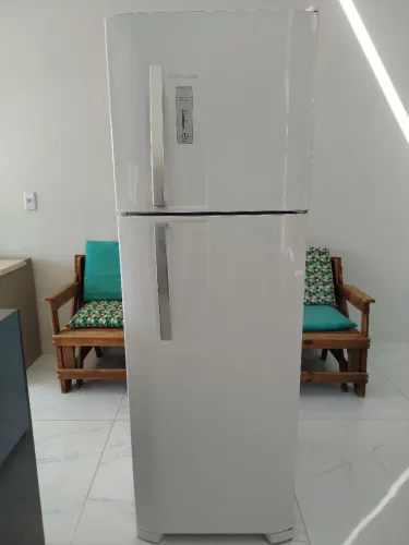 GELADEIRA ELETROLUX 370L ÓTIMO ESTADO!!!