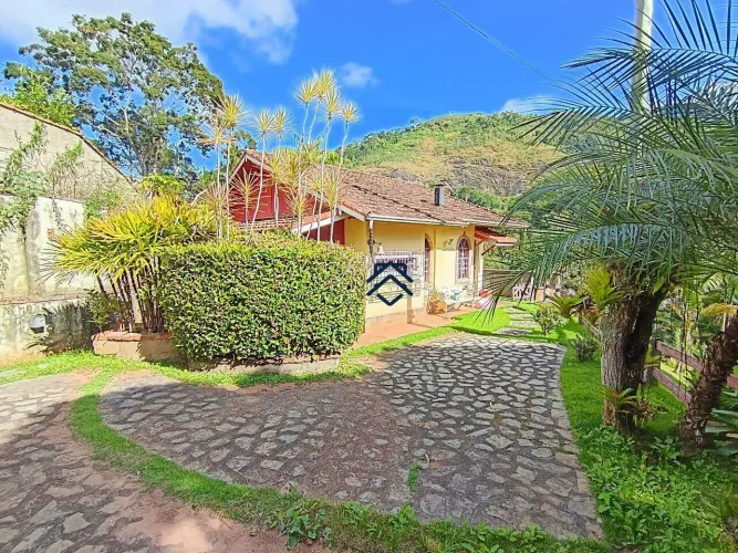 Chácara à venda em Bom Jardim - RJ