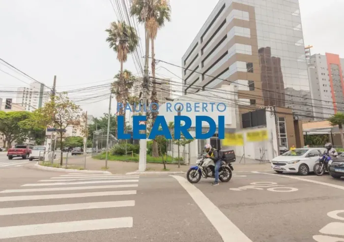 COMERCIAL - PINHEIROS - SP