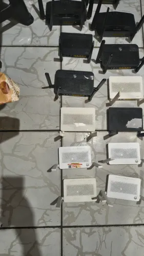 Modem V2,v5 ,6 T e Intelbras valor(900) reais ,13 unidades