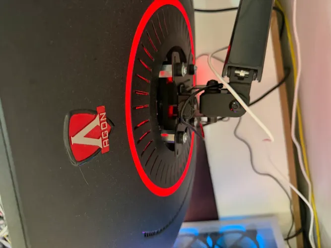 Monitor Gamer Curvo AOC Agon 31.5", 165Hz