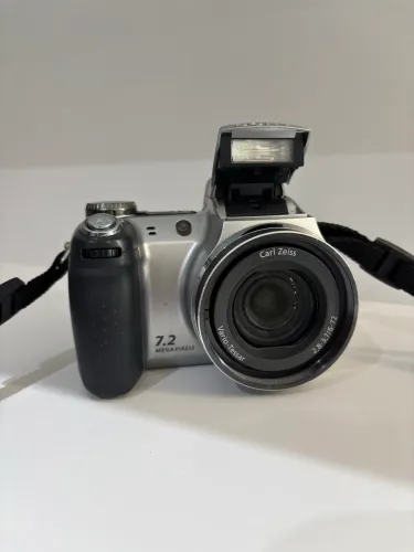 Câmera Sony Super Steadyshot DSC H5 7.2 mp