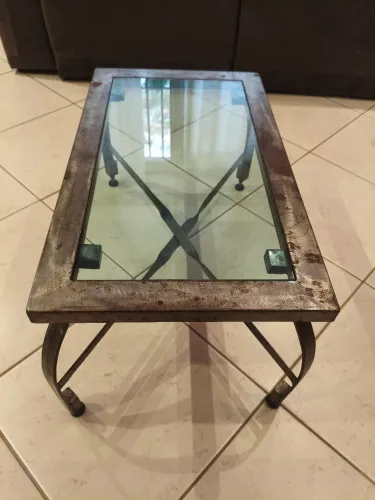 Mesa de Centro ferro rústica tampão vidro