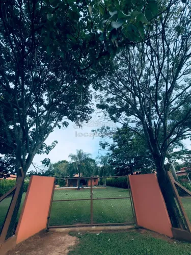 Lindo Rancho em Condomínio
