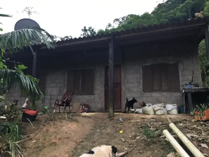 VENDO SÍTIO COM CASA - 9.000m²